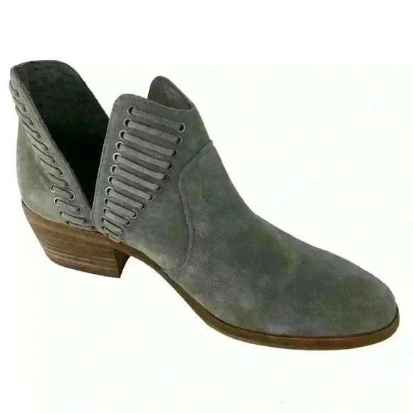 Vince Camuto Gray Slip On Ankle Bootie Sz. 8W/38.5 - Picture 1 of 6